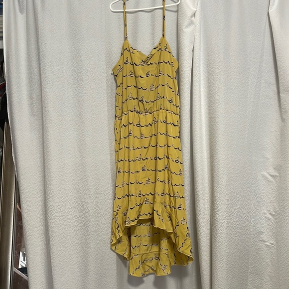 Cute sailboat print mustard yellow high low dress with thin adjustable straps - Picture 2 of 4